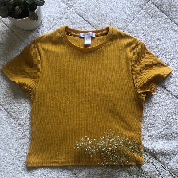 2 for 25❗️Ribbed Mustard Coloured Crop Top - Picture 2 of 4
